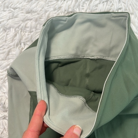 Lululemon Nulu Colour Block High-Rise Crop 23" Green Twill / Green Fern - Picture 5 of 9